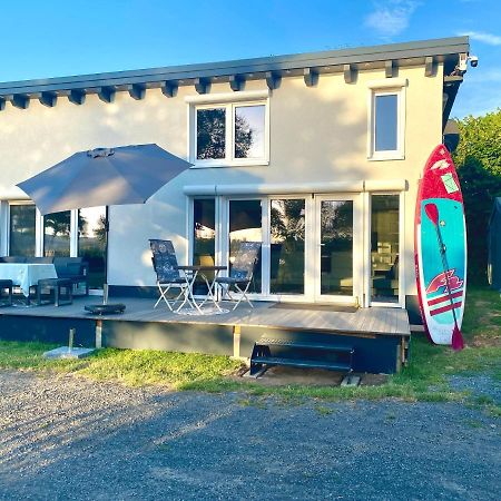 House Of Happiness Mit Seeblick Hungen Eksteriør bilde